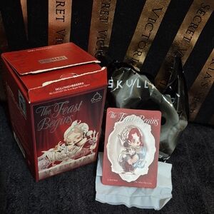 SILVER CLARET JUG - Skullpanda The Feast Begins Collectible Figure